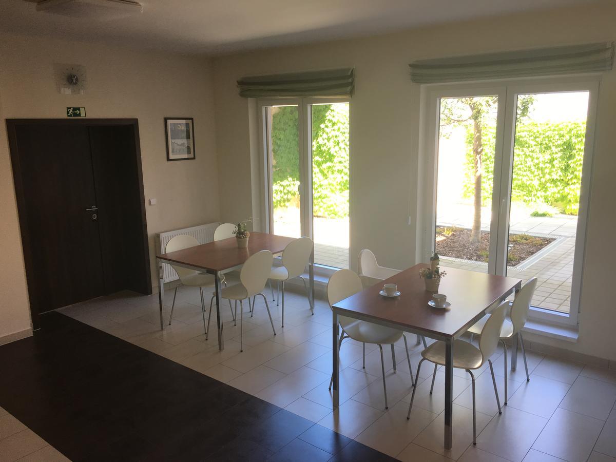 Penzion Hermina Veselí nad Moravou Exteriör bild